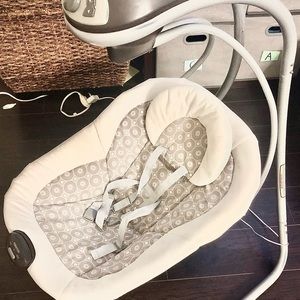 Graco simple sway baby swing